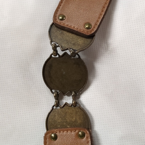 The Limited Vintage Brown Leather and Brass Belt Made in USA Size Small - Picture 12 of 16